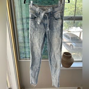 SO Mom Jeans Distressed Ends Size 1